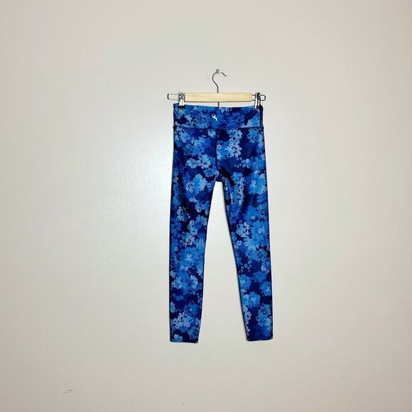 CLEARANCE! Blue Floral JoyLab Leggings Size XS EUC - Picture 2 of 5